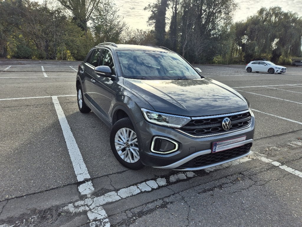 VW T-Roc Life Business 1.5 TSI  7 versnellingen DSG, Argent ou Gris, Achat, Entretenue par le concessionnaire, 5 portes
