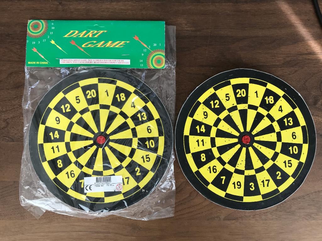 Dartboard 23cm (2x)     µe, Sport en Fitness, Darts, Pijlen, Ophalen of Verzenden