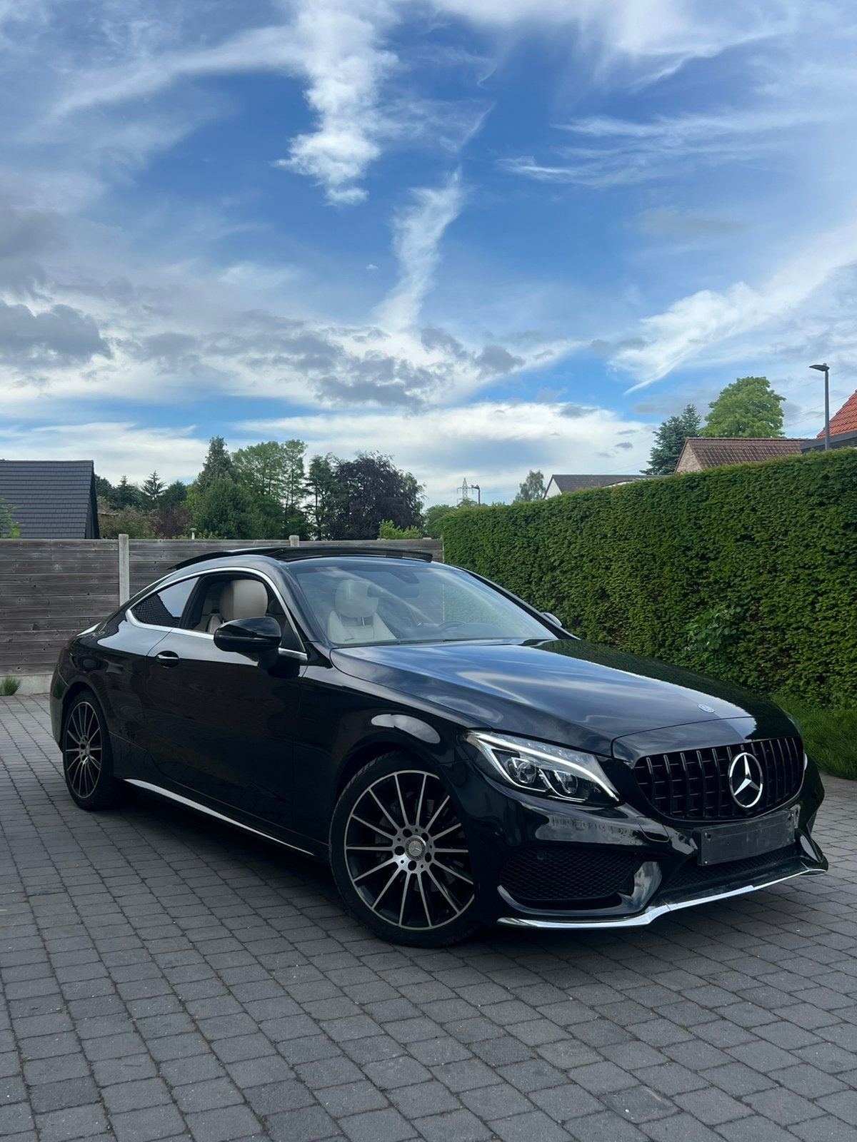 MB C200 Coupé AMG Night | Full Pano Beige | Parfait état, Autos, Cuir, Achat, Entretenue par le concessionnaire, 5 places