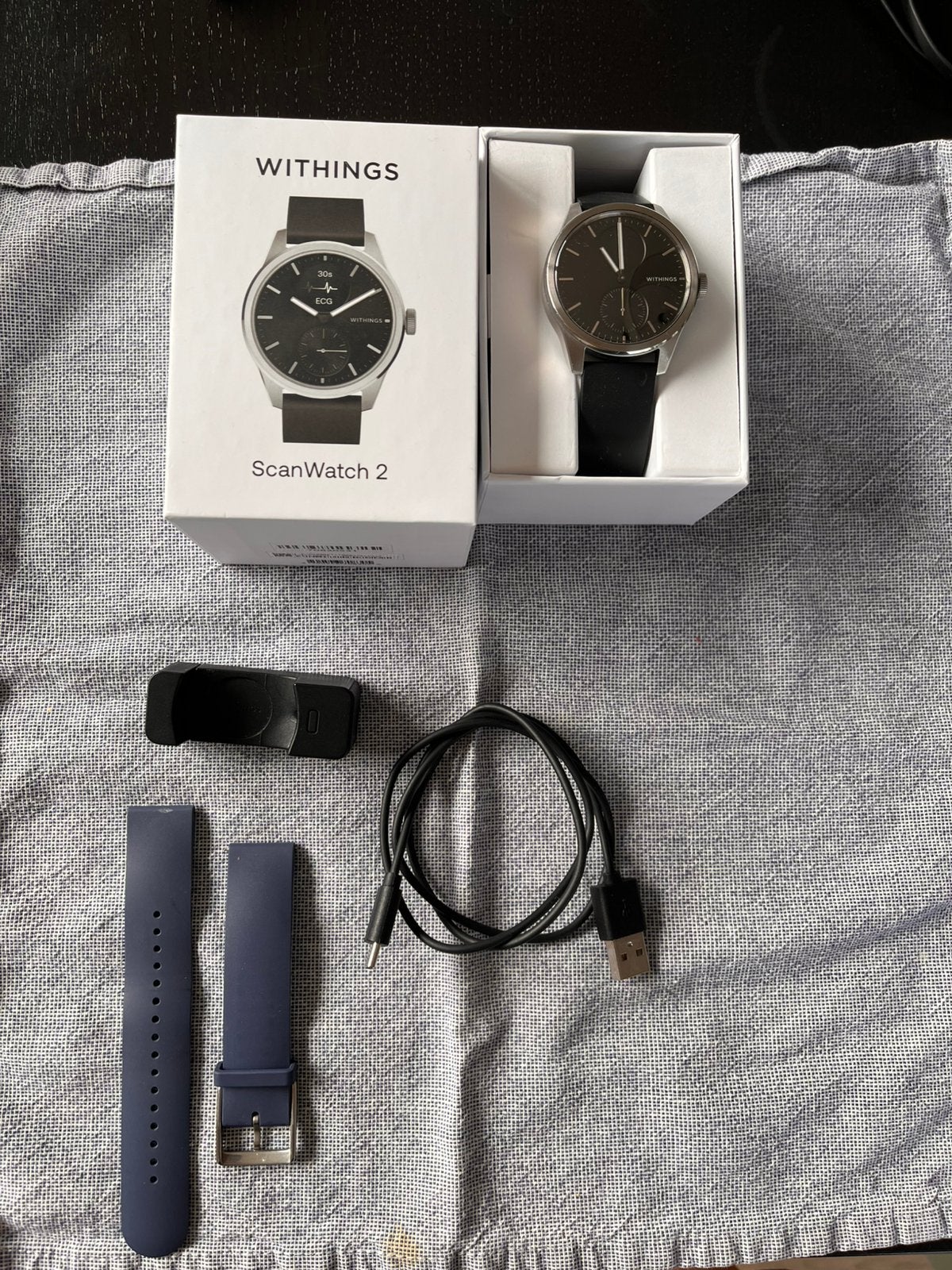 Montre WITHINGS Scanwatch 2, Bijoux, Sacs & Beauté, Montres connectées, Enlèvement, État, Comme neuf, Noir