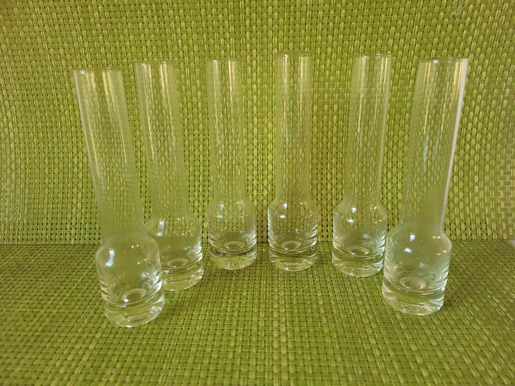 lot 6 verre liqueur/modèle cheminée/vintage, Maison & Meubles, Cuisine | Vaisselle, Comme neuf, Verre ou Verres, Verre, Enlèvement ou Envoi