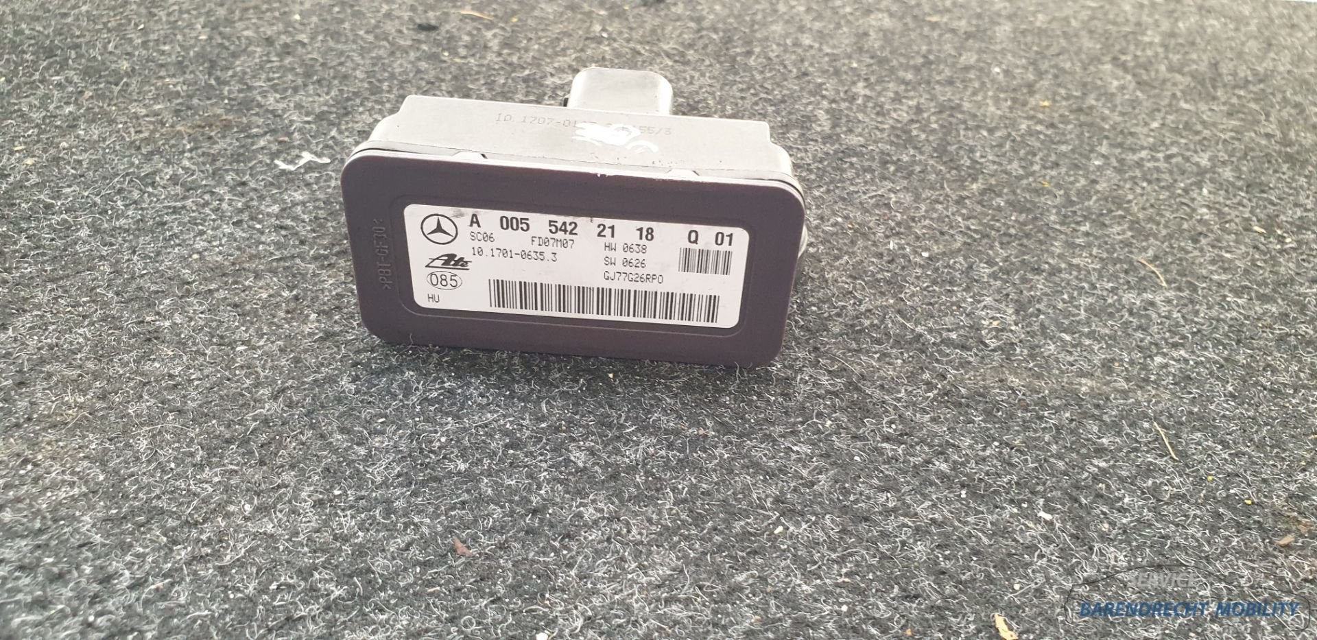 ESP YAW draaihoek sensor Mercedes SLK R171 C-klasse 00554221, Gebruikt, Mercedes-Benz AG, Mercedes-Benz, Mercedesstrasse 120
70372  Stuttgart, DE