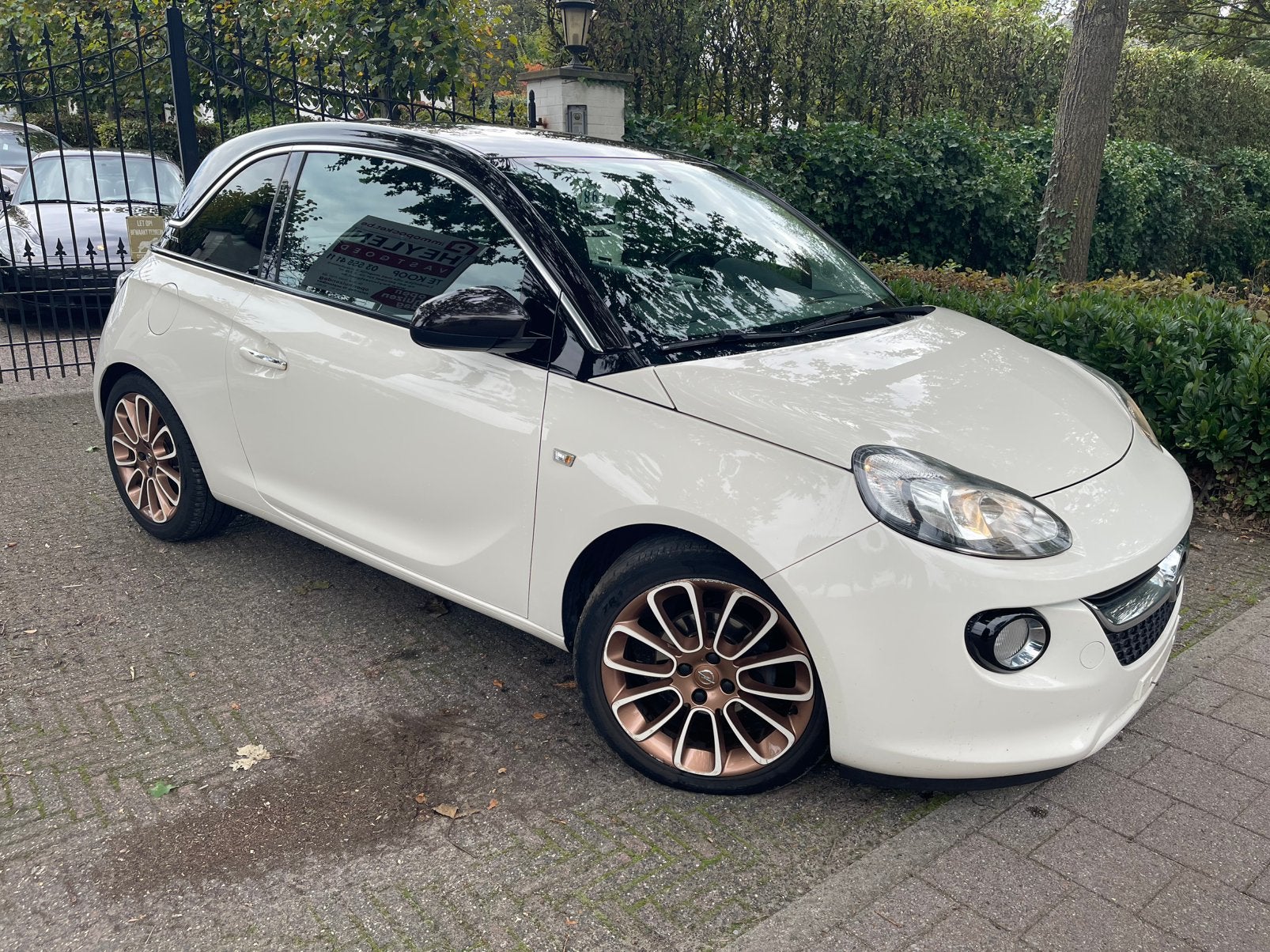 Adam 1.2i AC/Navi/cuir/Bluetooth, Autos, Euro 6, Entreprise, Boîte manuelle, Noir