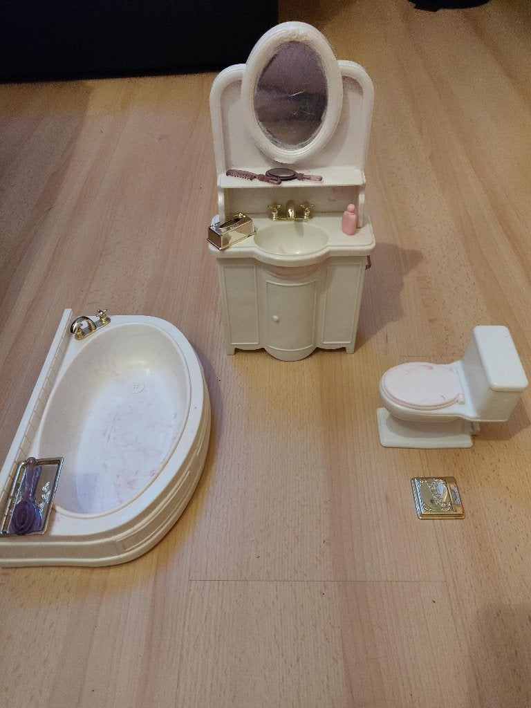 Barbie badkamer, Kinderen en Baby's, Speelgoed | Poppen, Ophalen, Gebruikt, Barbie