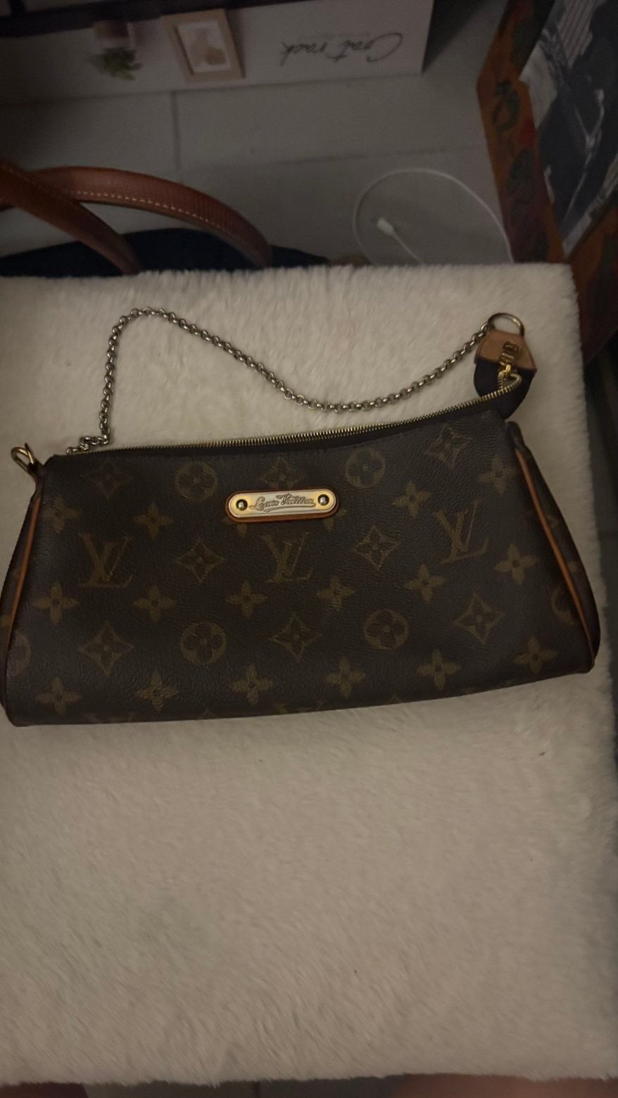 Pochette Louis Vuitton, Bijoux, Sacs & Beauté, Enlèvement ou Envoi, Comme neuf