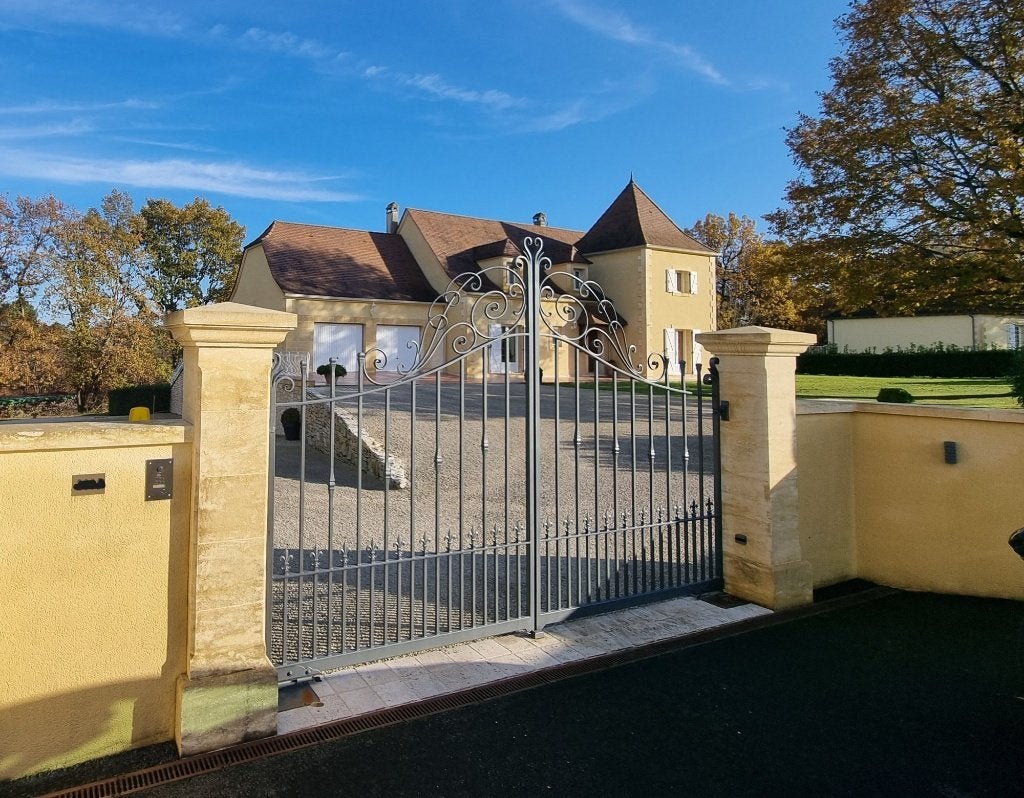 Huis 6 kamers 4 slaapkamers 190 m², Immo, Frankrijk, Woonhuis, BOULAZAC - DORDOGNE, Landelijk