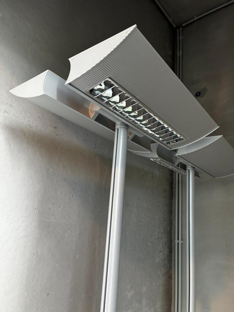 3 uplight staanlampen “Regent”, Overige materialen, Gebruikt, Ophalen of Verzenden, 150 tot 200 cm