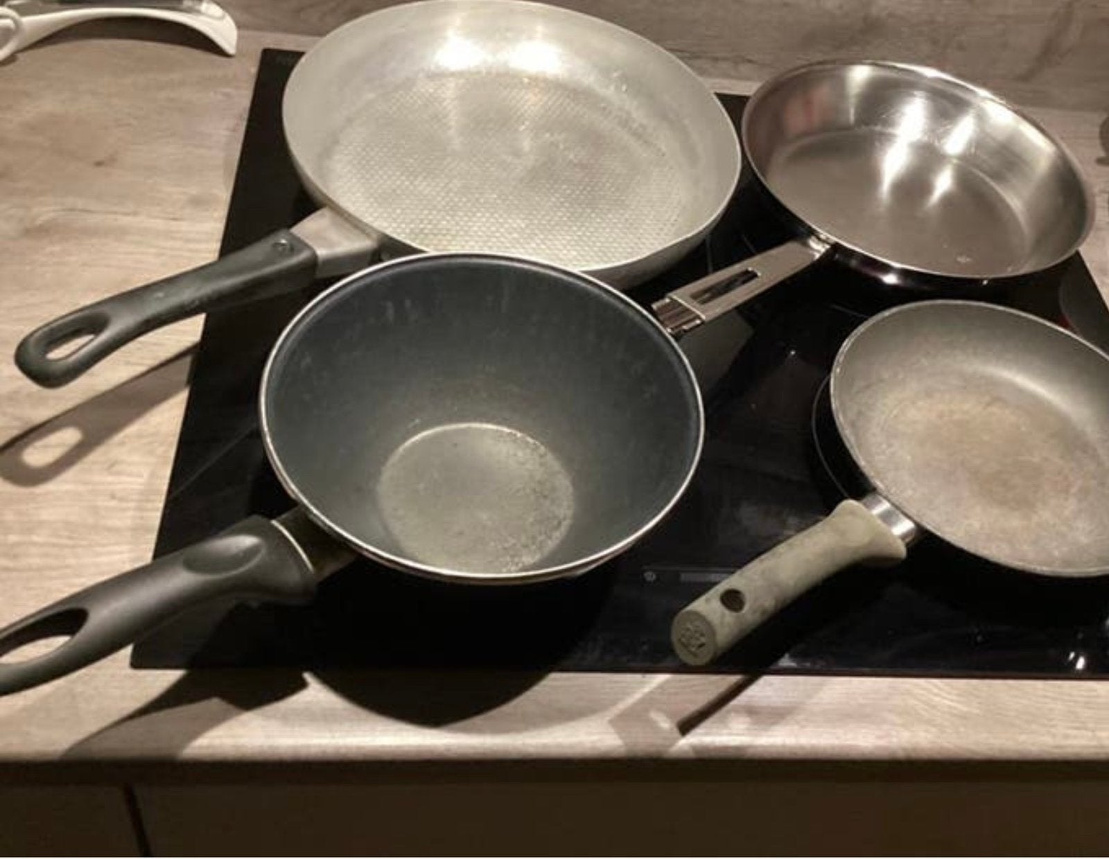 6 KOEKENPANNEN,BK,ITALY,BELGIUM +ander gerief ,in 1 KOOP!!, Huis en Inrichting, Ophalen of Verzenden, Zo goed als nieuw, BK