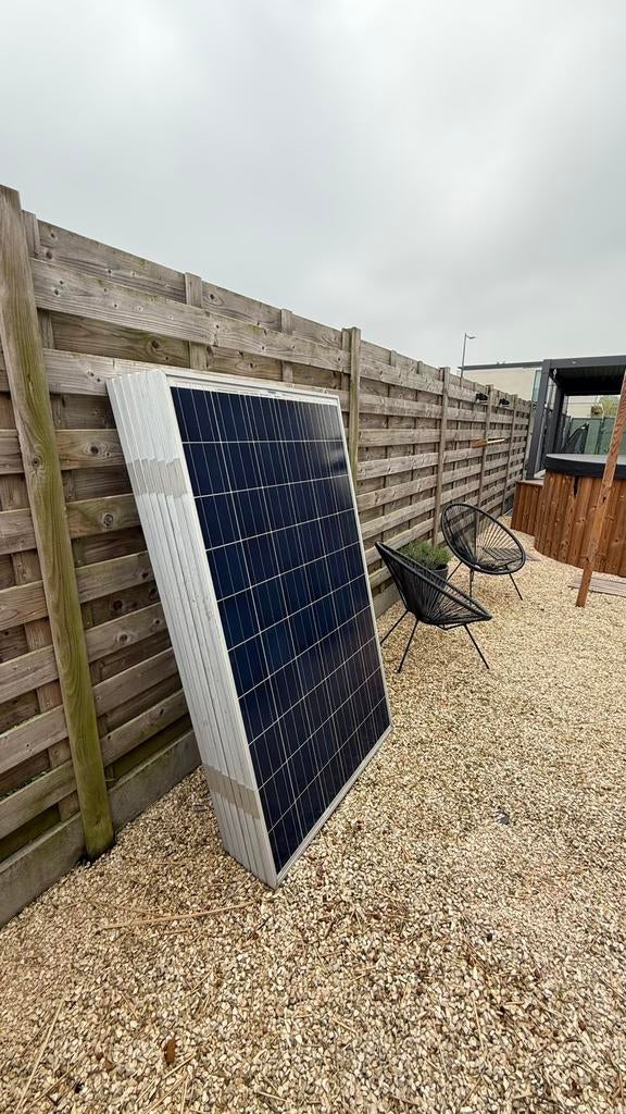 Zonnepanelen 260wp + omvormer, Doe-het-zelf en Bouw, Zonnepanelen en Toebehoren, Ophalen, Gebruikt, Compleet systeem, 200 wattpiek of meer