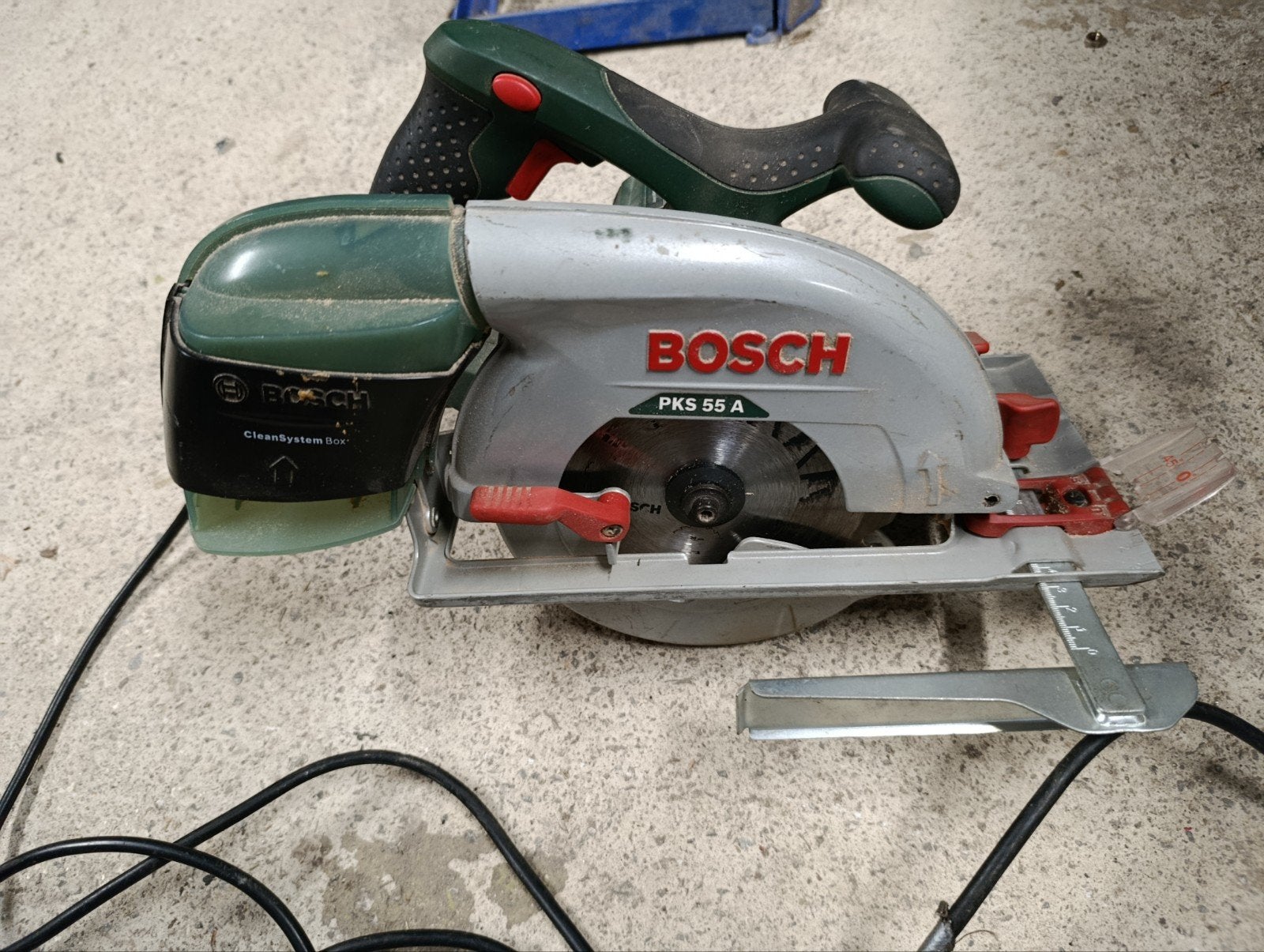 scie circulaire Bosch PKS 55A