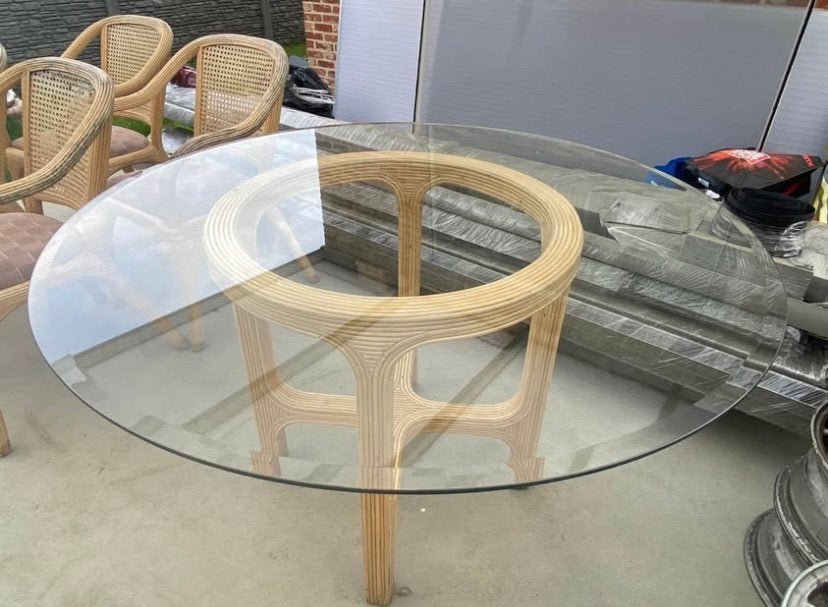 Prachtige grote stevige rotan tafel, Ophalen, Zo goed als nieuw