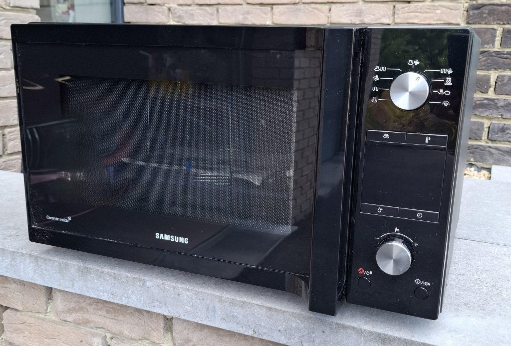 Combi four à micro-ondes Samsung, Electroménager, Micro-ondes, Comme neuf, Enlèvement, À Poser, Gril