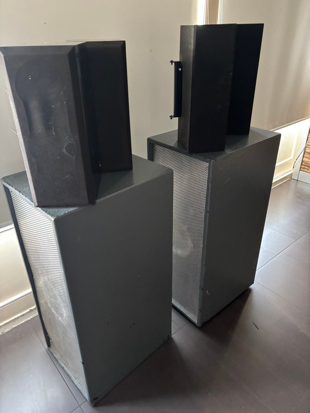 Muziekinstallatie café, TV, Hi-fi & Vidéo, Enceintes, Enlèvement ou Envoi, Supports muraux inclus, Yamaha, Utilisé