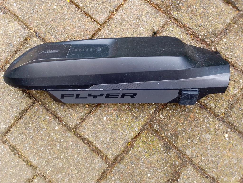Flyer sib fietsbatterij defect 2 lampjes branden 65€ Gent, Ophalen