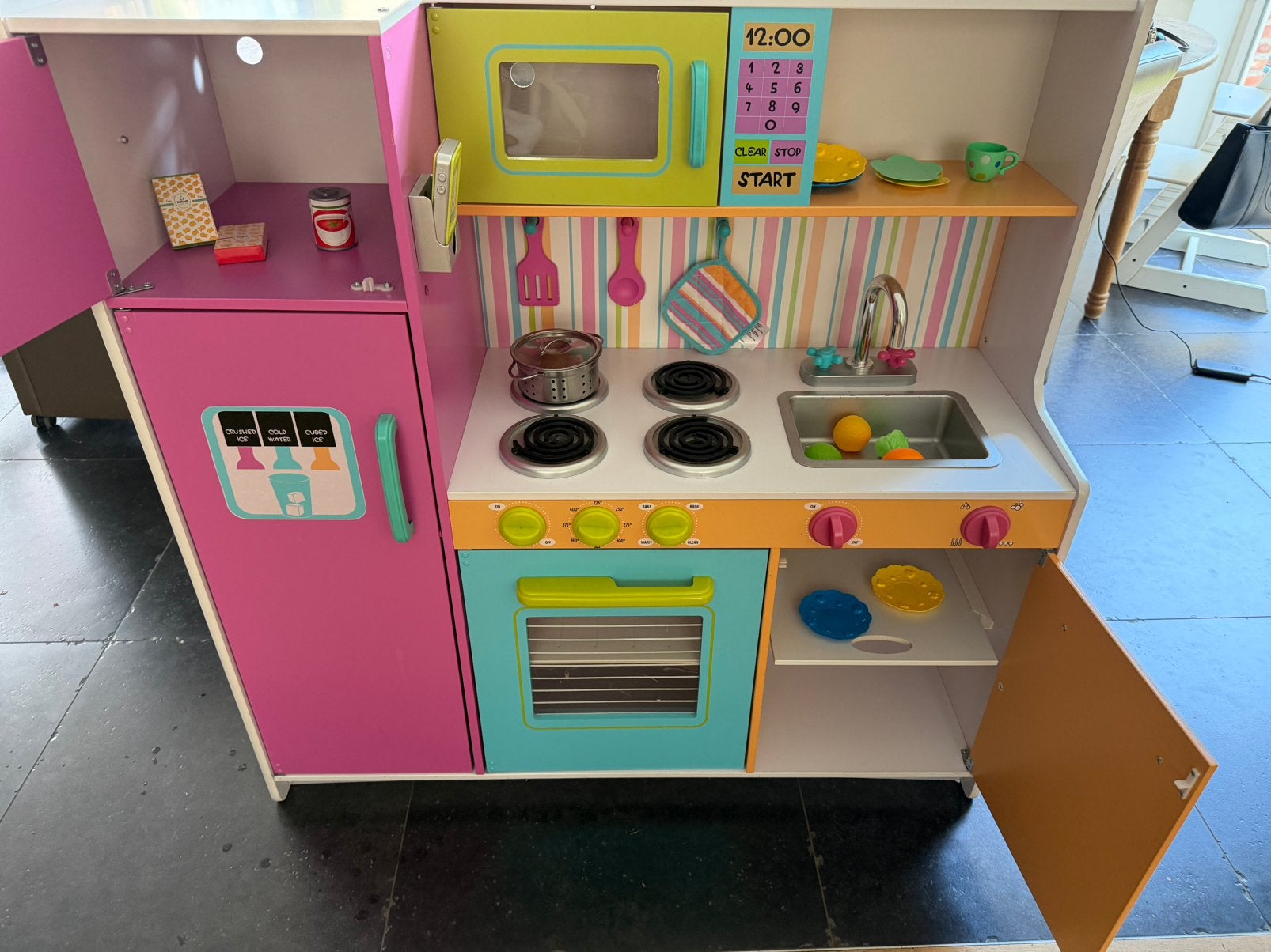 Keukentje KidKraft, Kinderen en Baby's, Speelgoed | Speelkeukens, Ophalen, Zo goed als nieuw, Hout, Speelkeuken