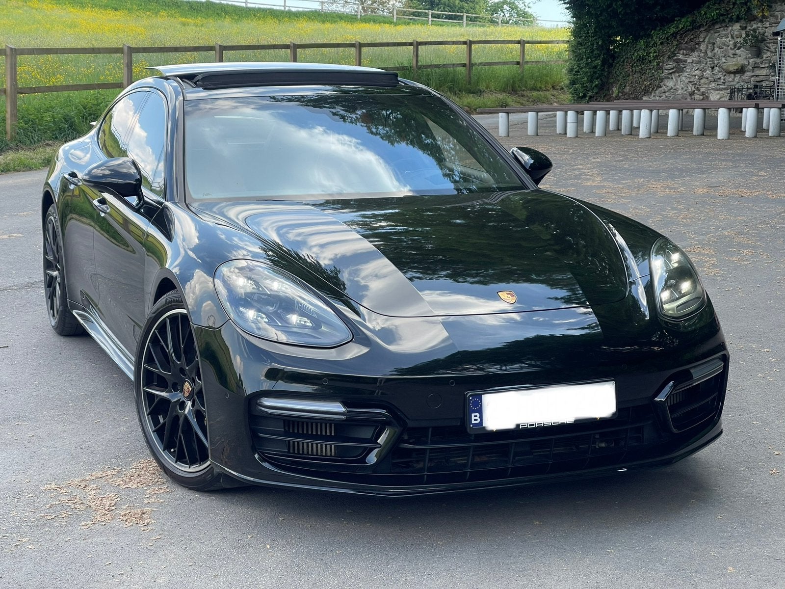 PORSCHE PANAMERA 2022, Autos, Porsche, Entreprise, Panamera, Intérieur cuir, Essence, Rouge, Noir, Cuir, Enlèvement