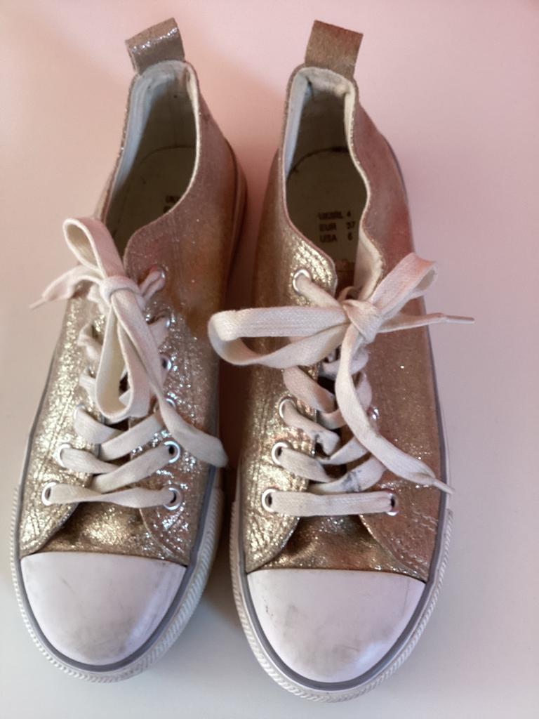 Sneakers Primark 37, Kleding | Dames, Schoenen, Ophalen of Verzenden, Zo goed als nieuw, Sneakers, Roze