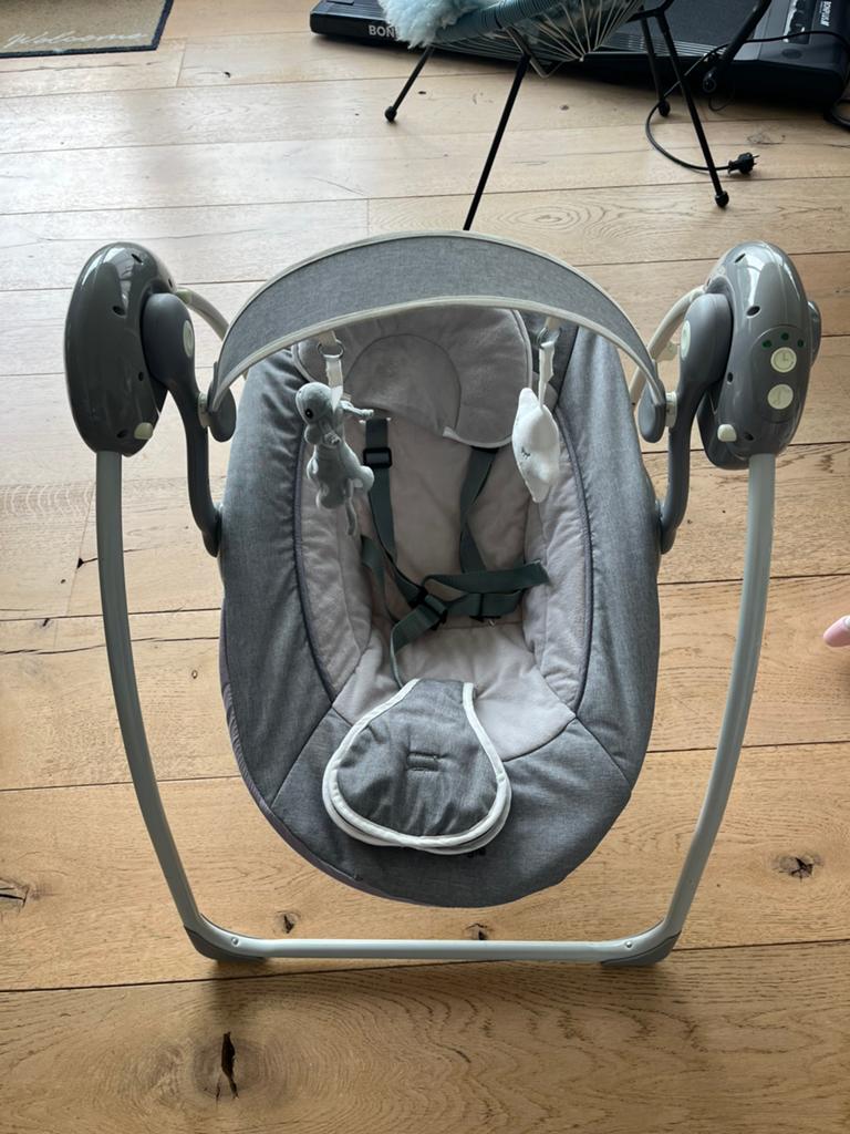 Automatische babyschommelstoel van Bo Jungle, Ophalen, Zo goed als nieuw, Schommelstoel