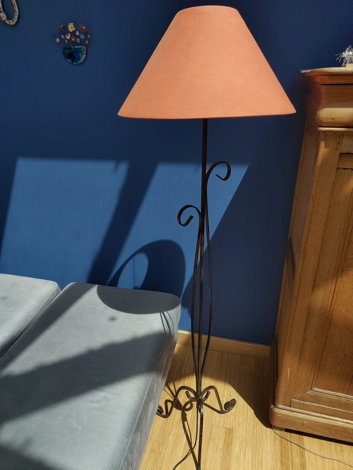 Lampadaire pied en fer forgé, Maison & Meubles, Lampes | Lampadaires, Enlèvement, Comme neuf