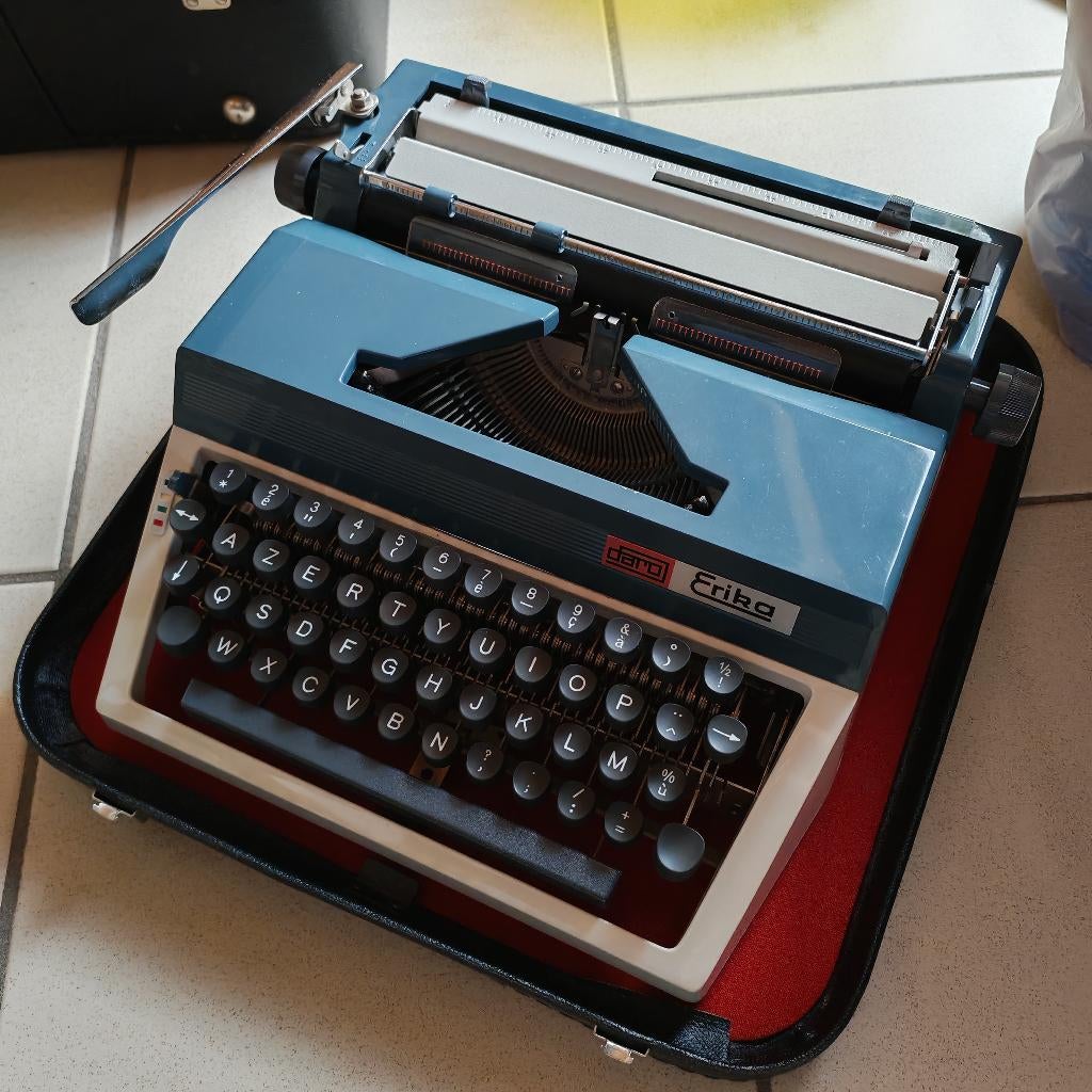 Typmachine, Ophalen