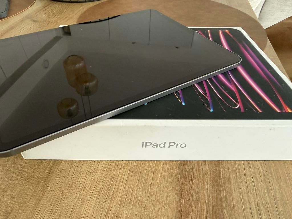 Ipad pro 11, Computers en Software, Apple iPads, Ophalen, Zo goed als nieuw, Wi-Fi