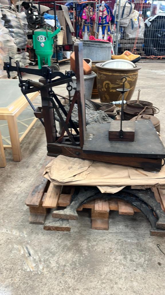 Antieke bascule -weegschaal, Antiek en Kunst, Antiek | Gereedschap en Instrumenten, Ophalen