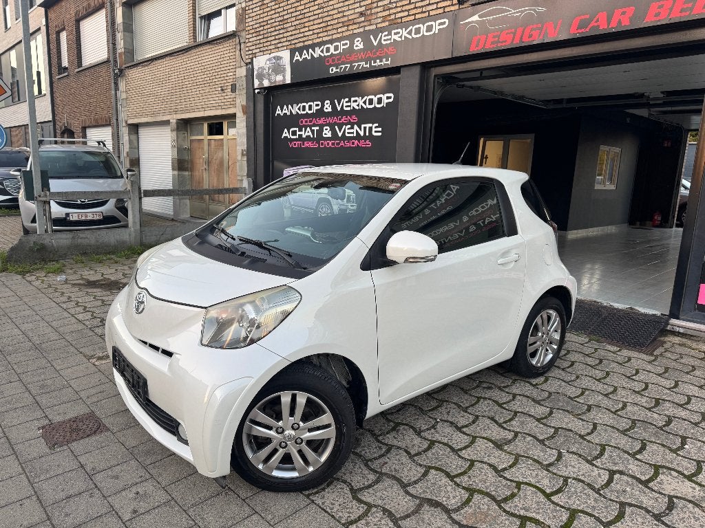 Toyota iQ 1.0 VVT-i Benzine 68 pk, autobox, 36.000 km, Euro 5, Elektrische ramen, Wit, Bedrijf