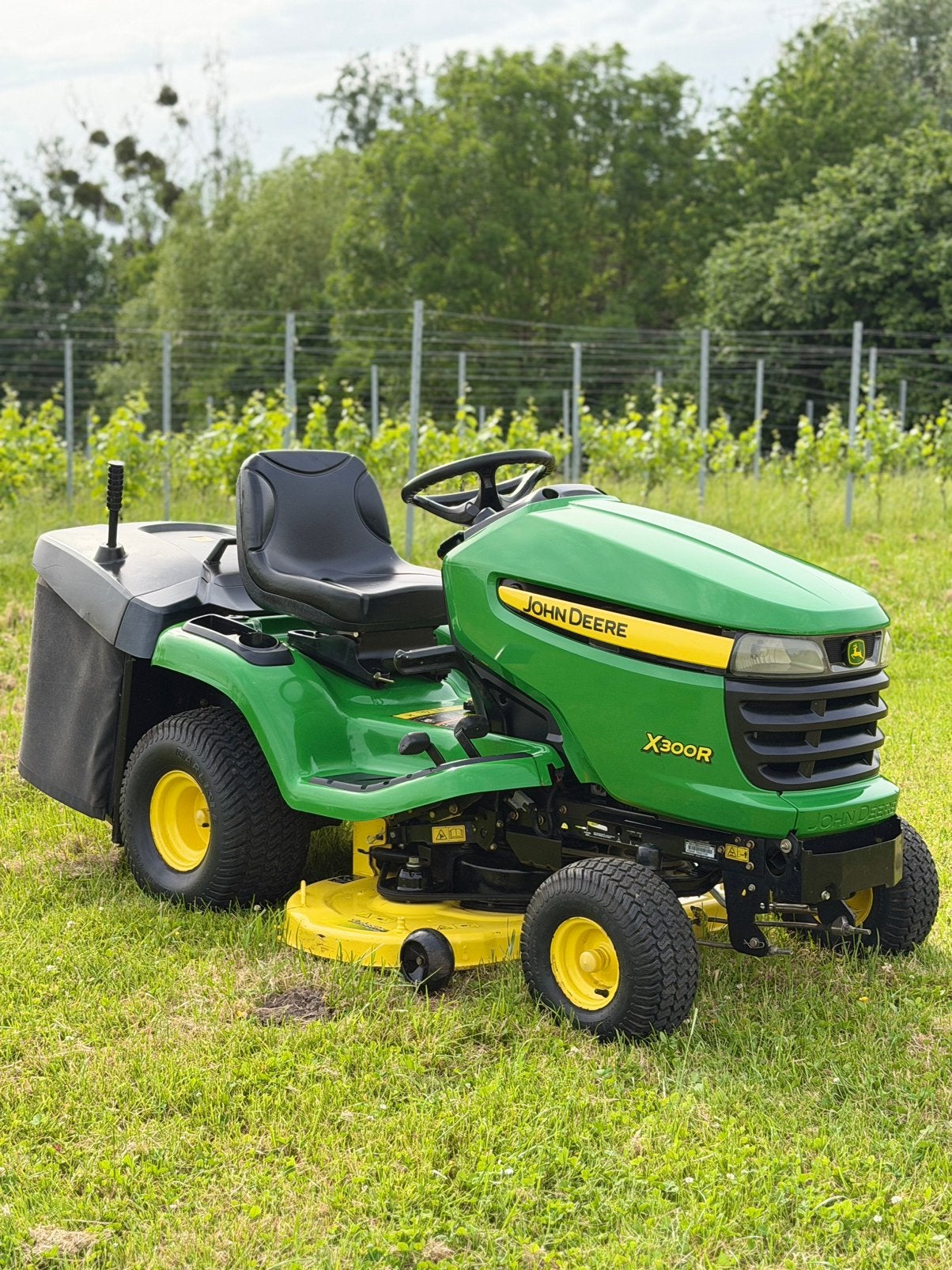 John Deere X300R Slechts 245 werkuren‼️ 17PK Kawasaki V-Twin, Jardin & Terrasse, Tondeuses autoportées, Enlèvement, Comme neuf