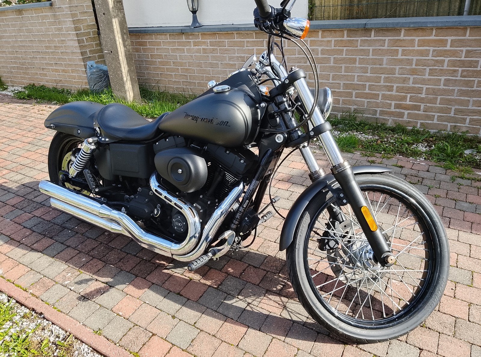 Harley Davidson Dina W glide 1688cc(2013), Motos, Occasion, Plus de 35 kW, Chopper, 2 cylindres