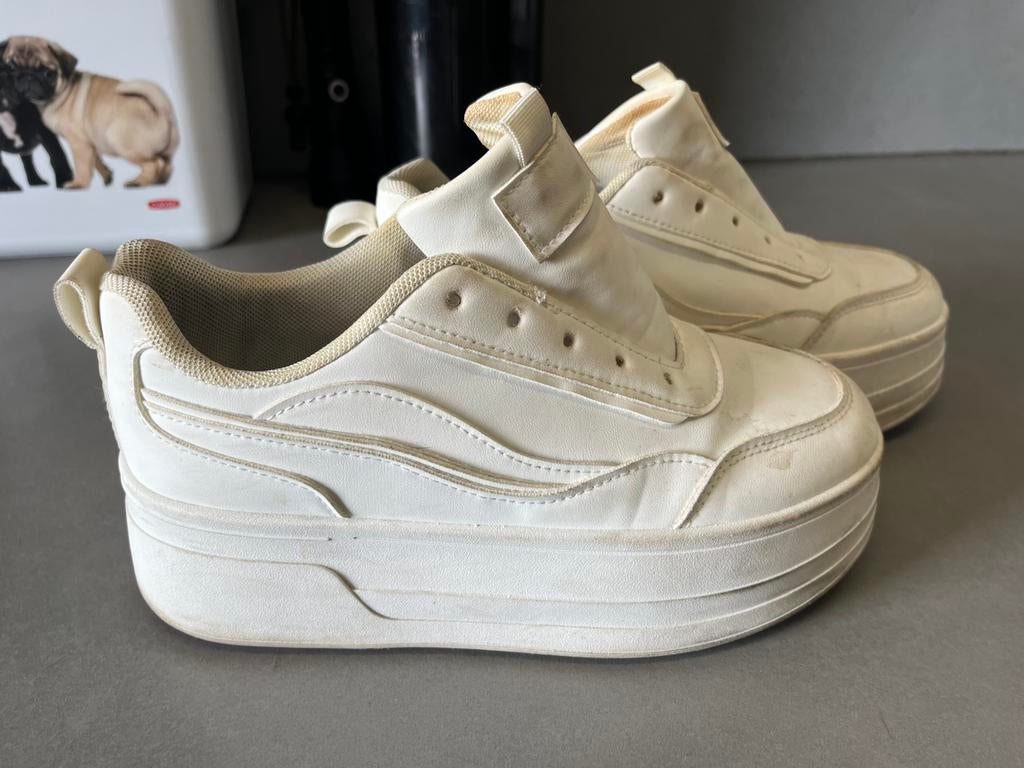 Sneakers, Kleding | Dames, Schoenen, Wit, Ophalen of Verzenden, Zo goed als nieuw, Sneakers