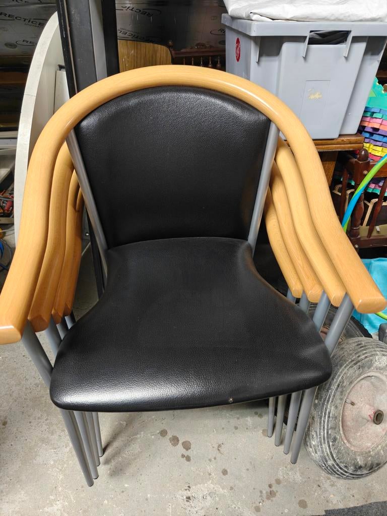 Keukenstoelen, Ophalen