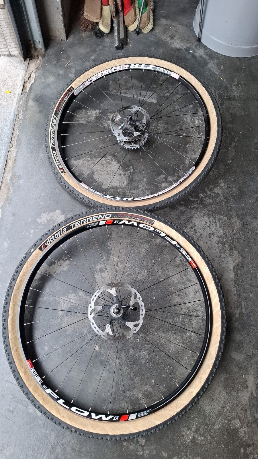 2 mtb wielen, Enlèvement