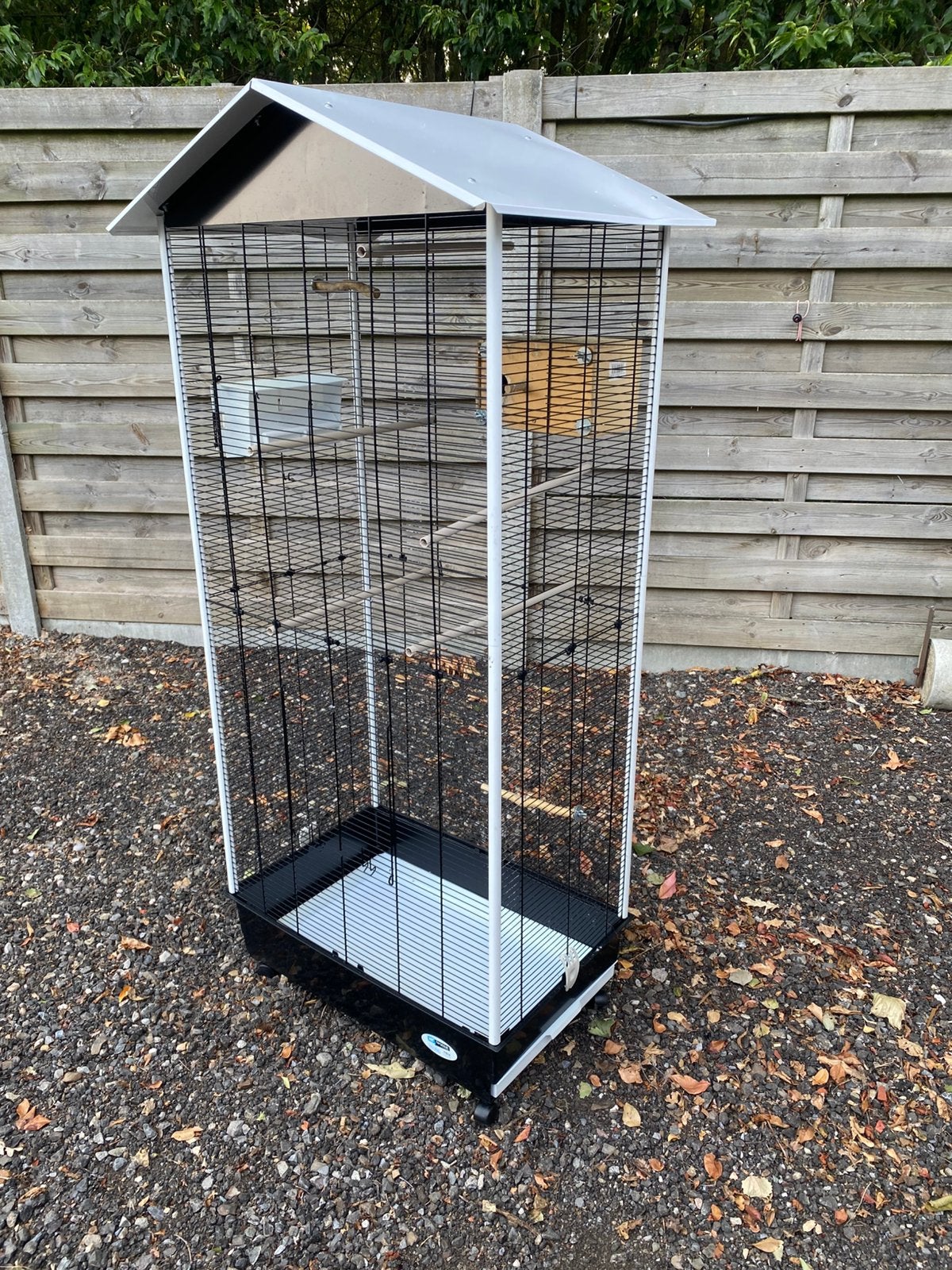 Vogelkooi met hokje, Animaux & Accessoires, Oiseaux | Cages & Volières, Enlèvement, Neuf, Métal, Cage à oiseaux