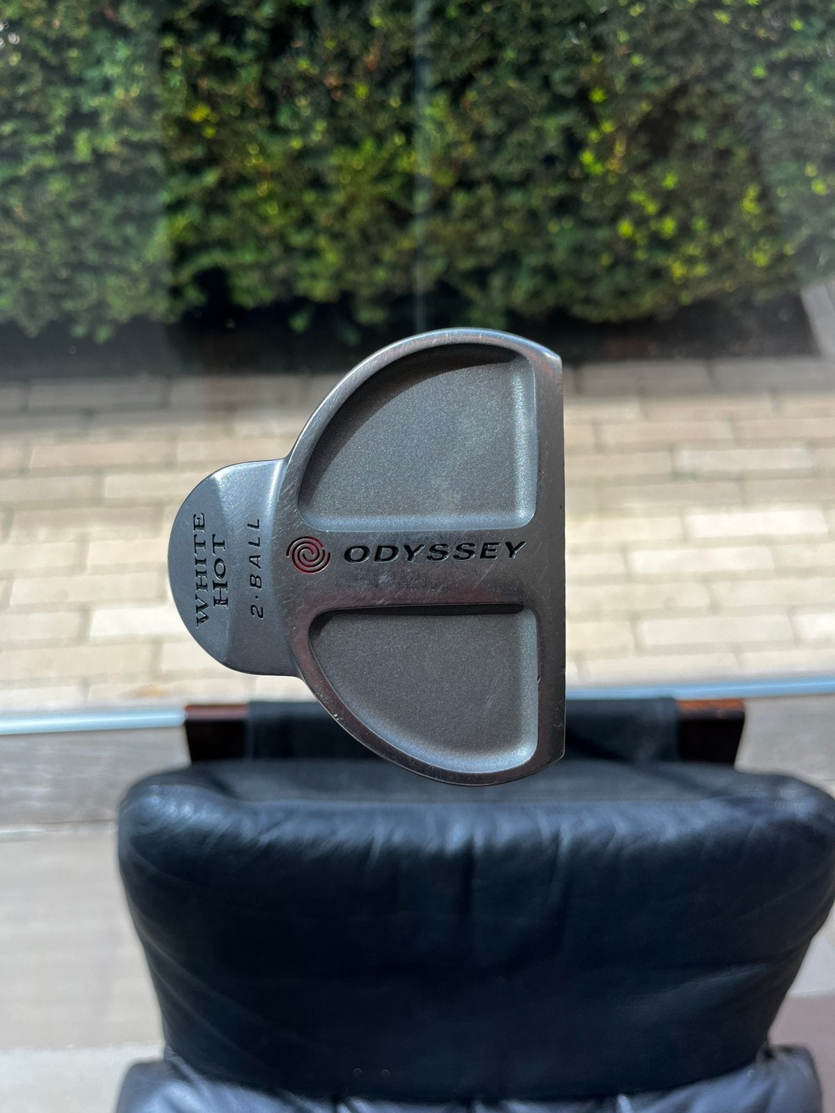Odyssey White Hot 2-Ball Putter, Sports & Fitness, Enlèvement, Utilisé