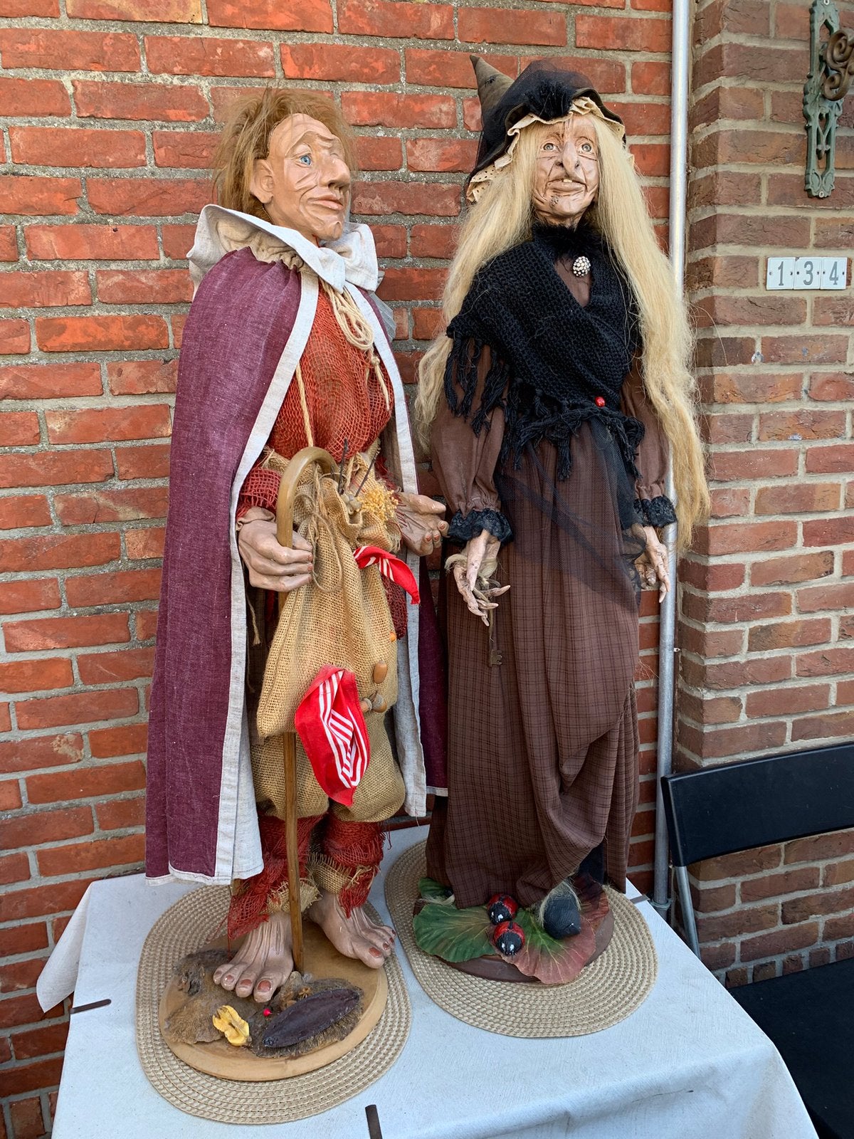 2 prachtige poppen ( heks en zwerver ), Diversen, Ophalen