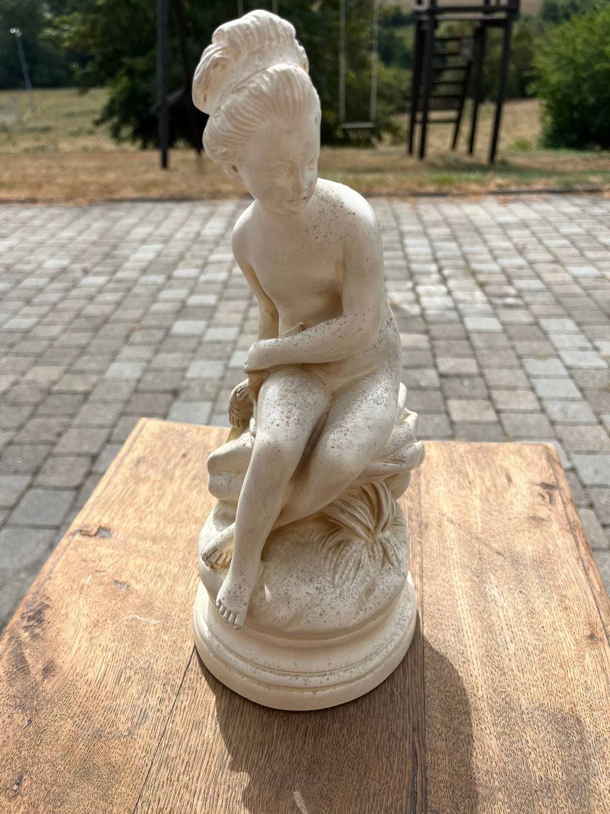 Belle statuette décorative – Jeune femme / Baigneuse – 30 cm, Antiquités & Art, Antiquités | Autres Antiquités, Enlèvement