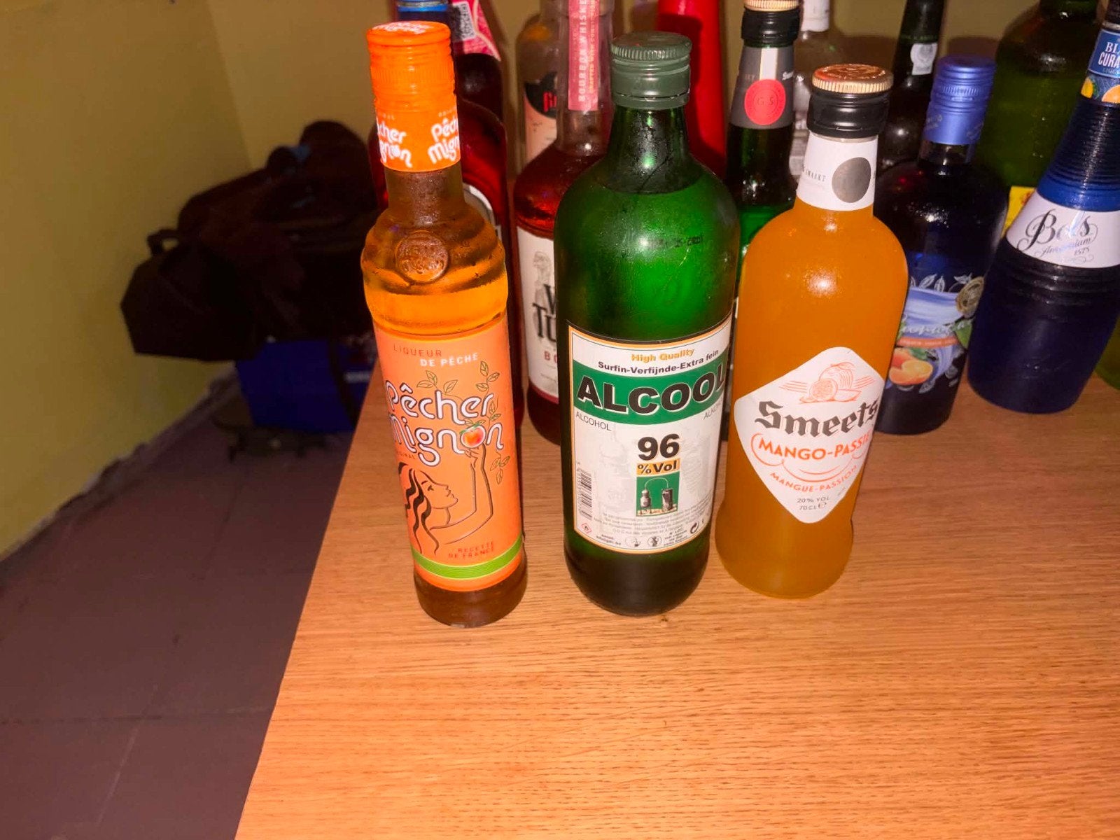 70 flessen sterke drank, likeur, whisky, porto & gin, Verzamelen, Ophalen, Nieuw, Port, Vol