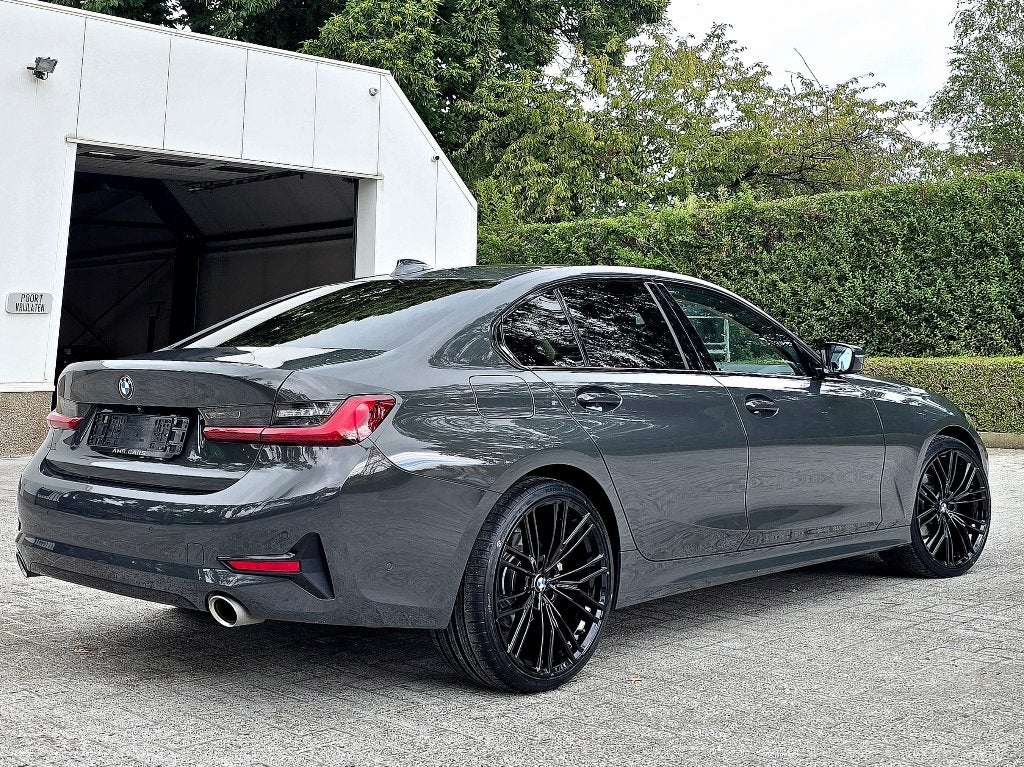 318IA Sport Line-BMW Individual Color, Automaat, Lichtsensor, Euro 6, https://public.car-pass.be/vhr/970164da-a7fa-4f0f-bbff-2be76b50ccc8