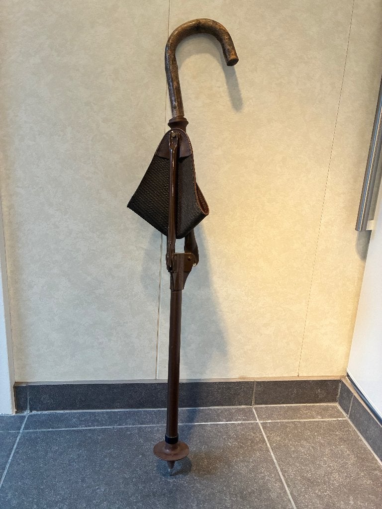 Plooistoel in ijzer, Ophalen