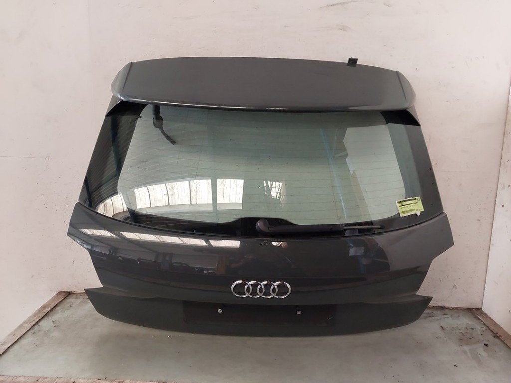 HAYON ARRIÈRE / MALLE Audi Q2 (GAB / GAG) (|81A827025E|), Auto-Union-Straße  1,
85057  Ingolstadt, DE, Info@audi.de, Haillon arrière
