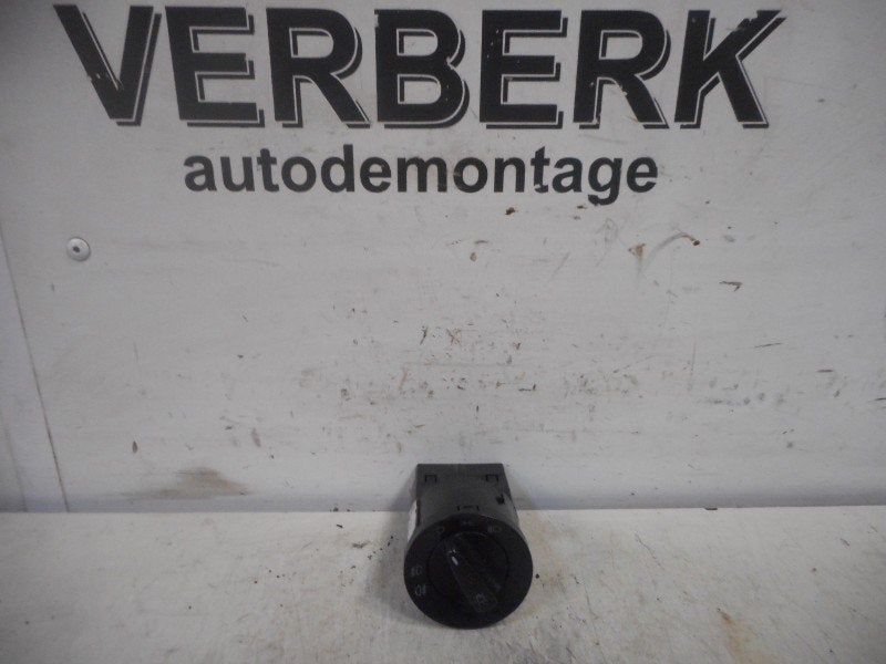 INTERRUPTEUR D'ECLAIRAGE Ford Galaxy (WGR) (3bo941531c), Autos : Pièces & Accessoires, Henry-Ford-Straße  1
50735  Köln, DE, Ford-Werke GmbH