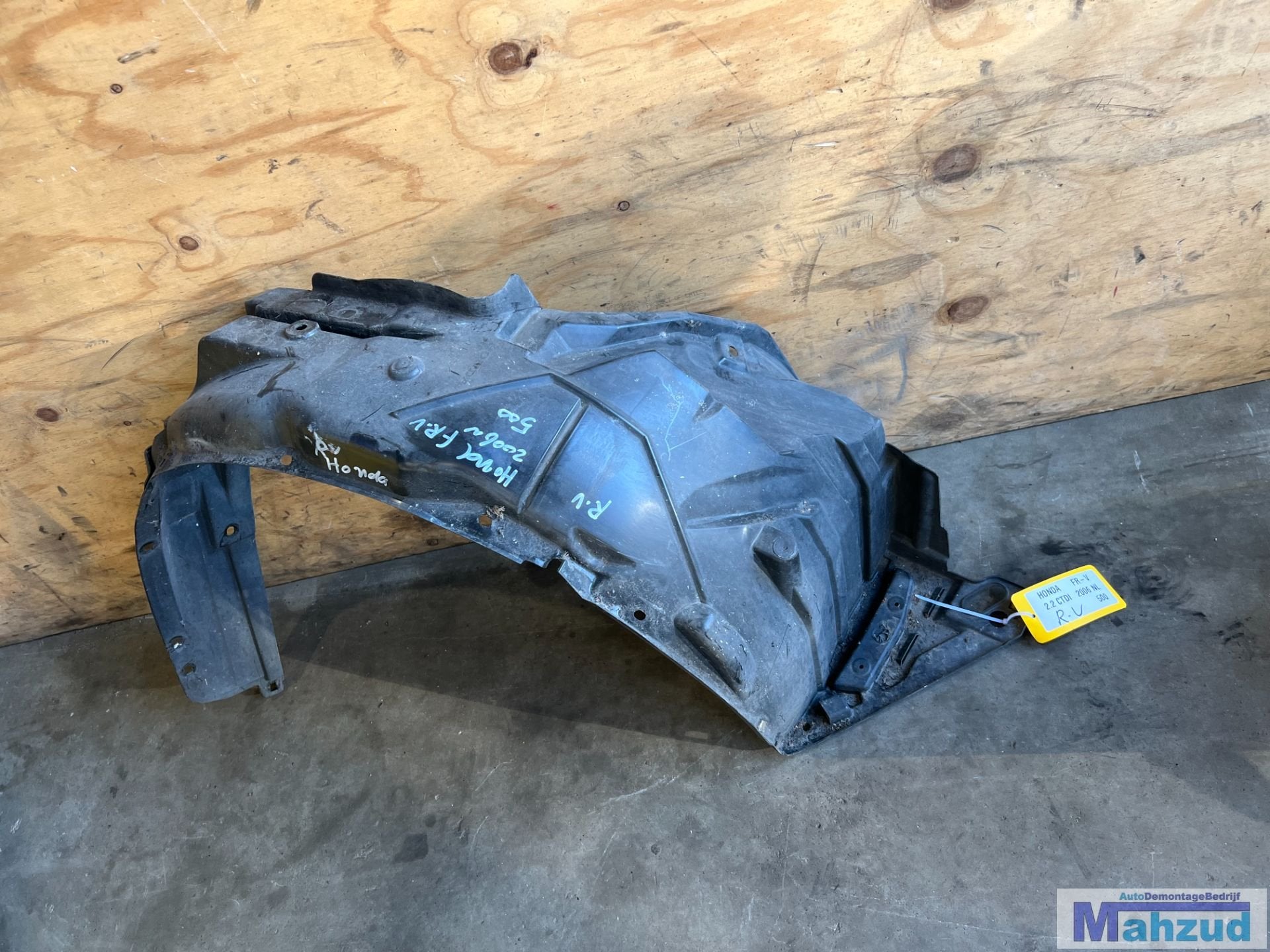 Passage de roue avant droit pour HONDA FR-V 2004-2010, Info@honda.co.jp, Utilisé, Minami-Aoyama 2-chome 1-1
107-8556  Tokyo, Honda Motor Co., Ltd.