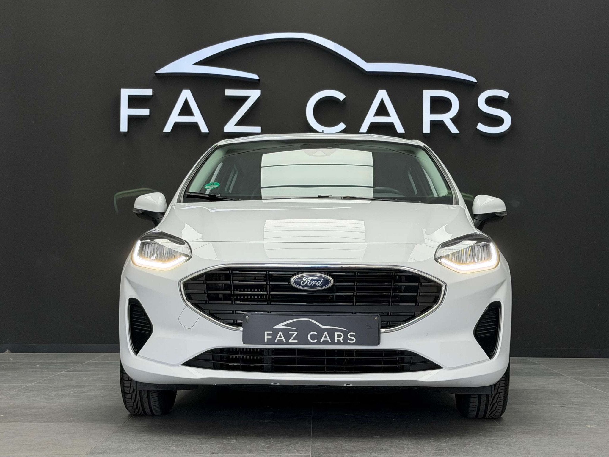 Ford Fiesta 1.0 EcoBoost * 1ER PROP + CLIM + GARANTIE *, Auto's, Voorwielaandrijving, Stof, Gebruikt, Wit