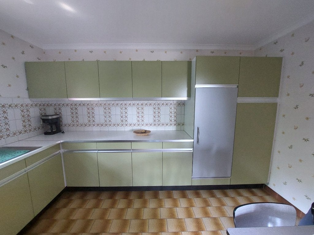 Cuisine équipée vintage complète (Style rétro / Années 70), Sans poignée, Synthétique, Utilisé, Cuisine d'angle