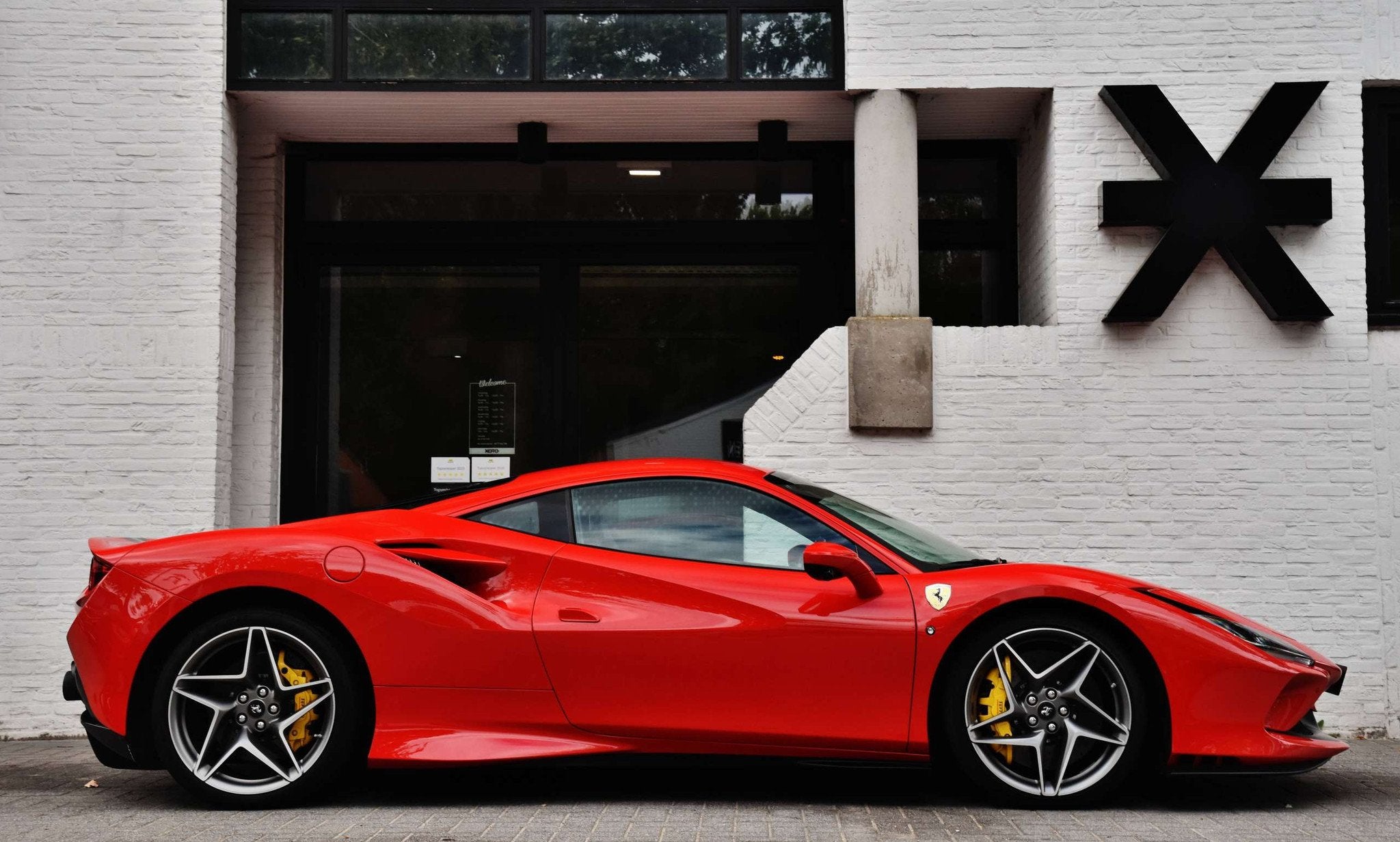 Ferrari F8 Tributo 3.9 V8 BiTurbo F1 (EU6c) * BELGIAN CAR /, Auto's, Automaat, Gebruikt, 292 g/km, 721 pk