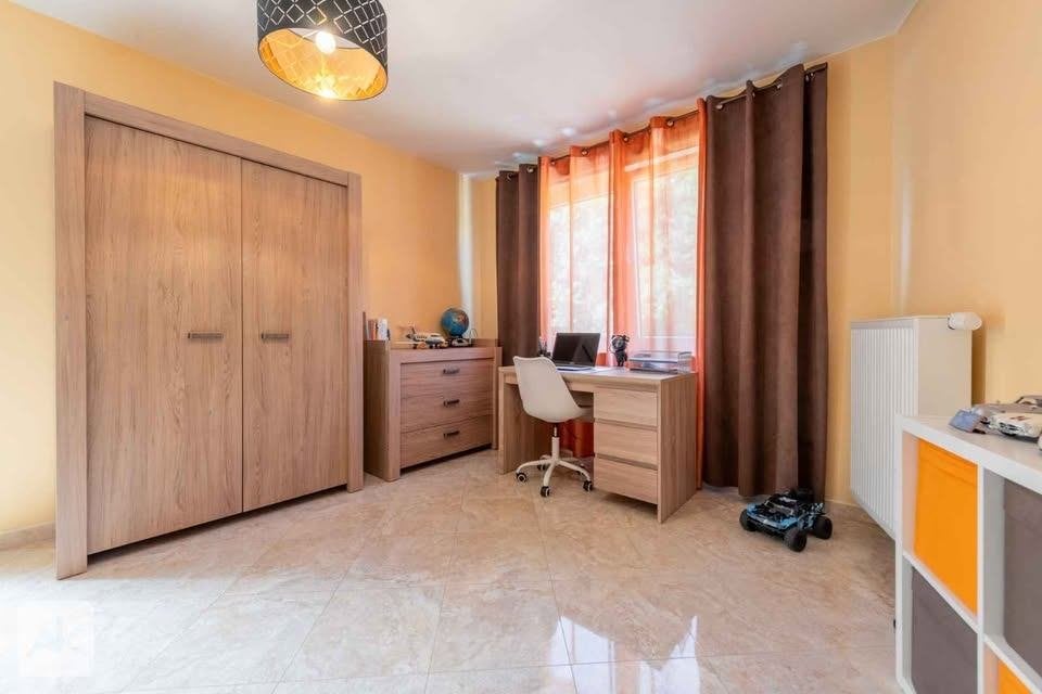 Chambre Enfant Évolutive Premium (Chêne) – État Impeccable, Enfants & Bébés, Chambre d'enfant | Chambres d'enfant complètes, Comme neuf