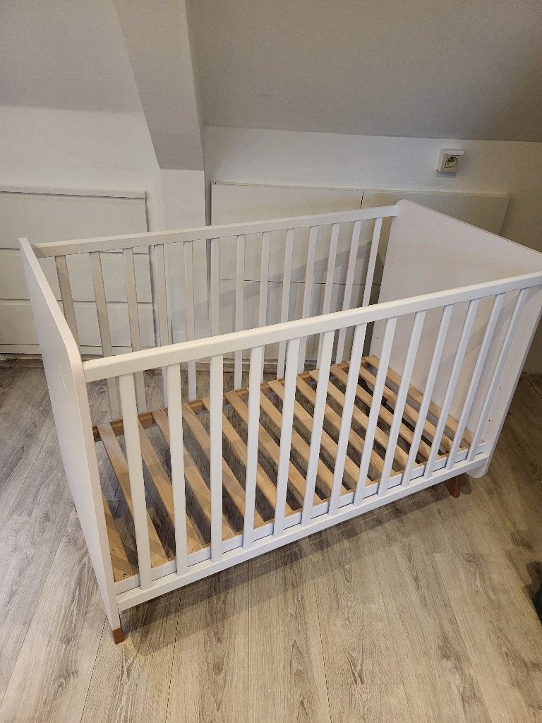 Babybed, Ophalen, Zo goed als nieuw, Ledikant