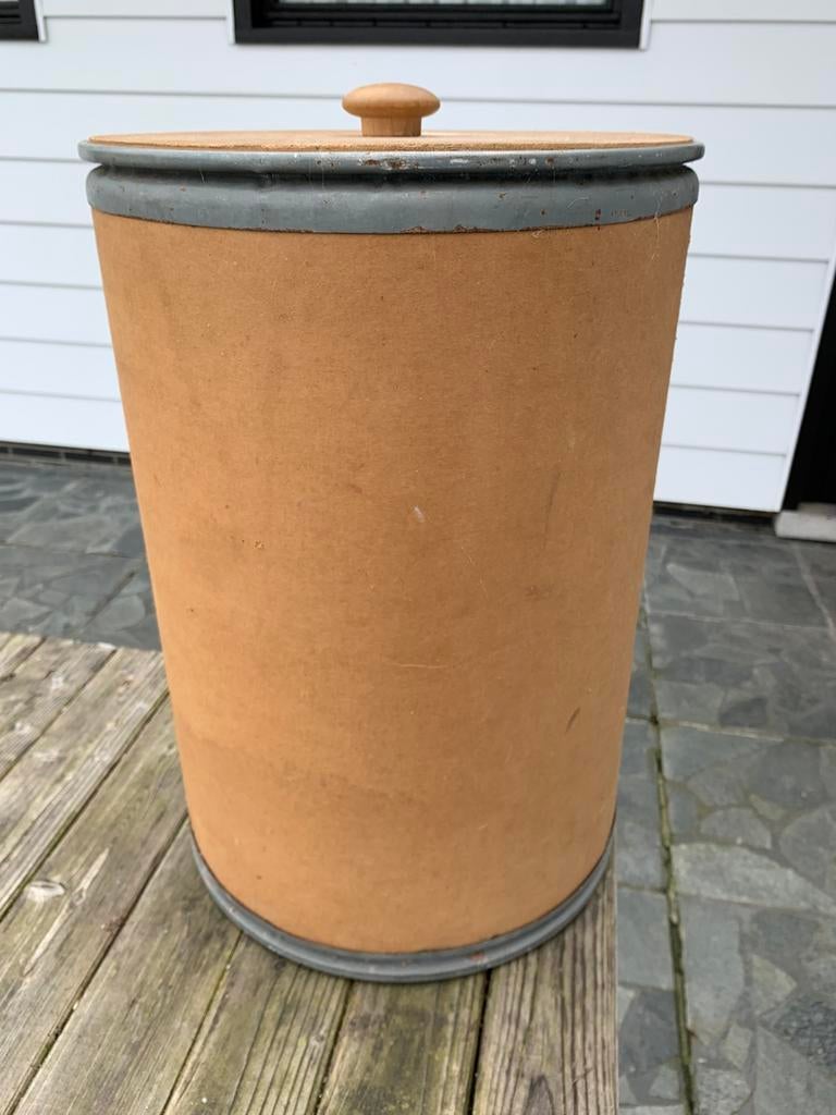 Kartonnen opbergton, Ophalen, Zo goed als nieuw