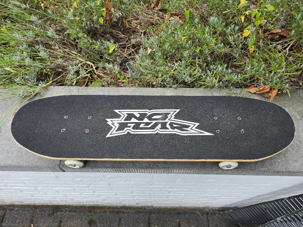 Skateboard enfant NO FEAR + protections, Enlèvement ou Envoi, Utilisé, Skateboard