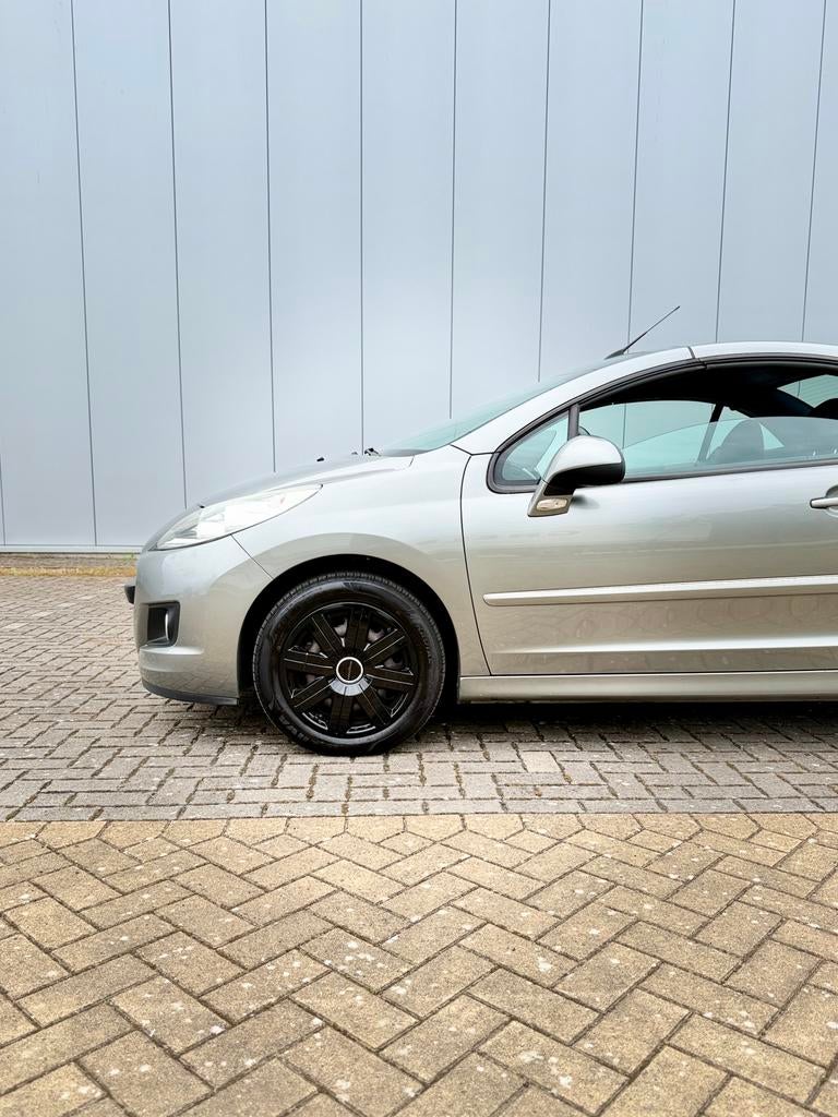 Peugeot 207CC, Auto's, Voorwielaandrijving, Euro 5, Stof, Multifunctioneel stuurwiel
